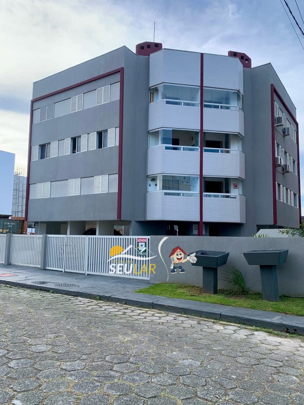 Apartamento - Venda - Balnerio Costa Azul - Matinhos - PR